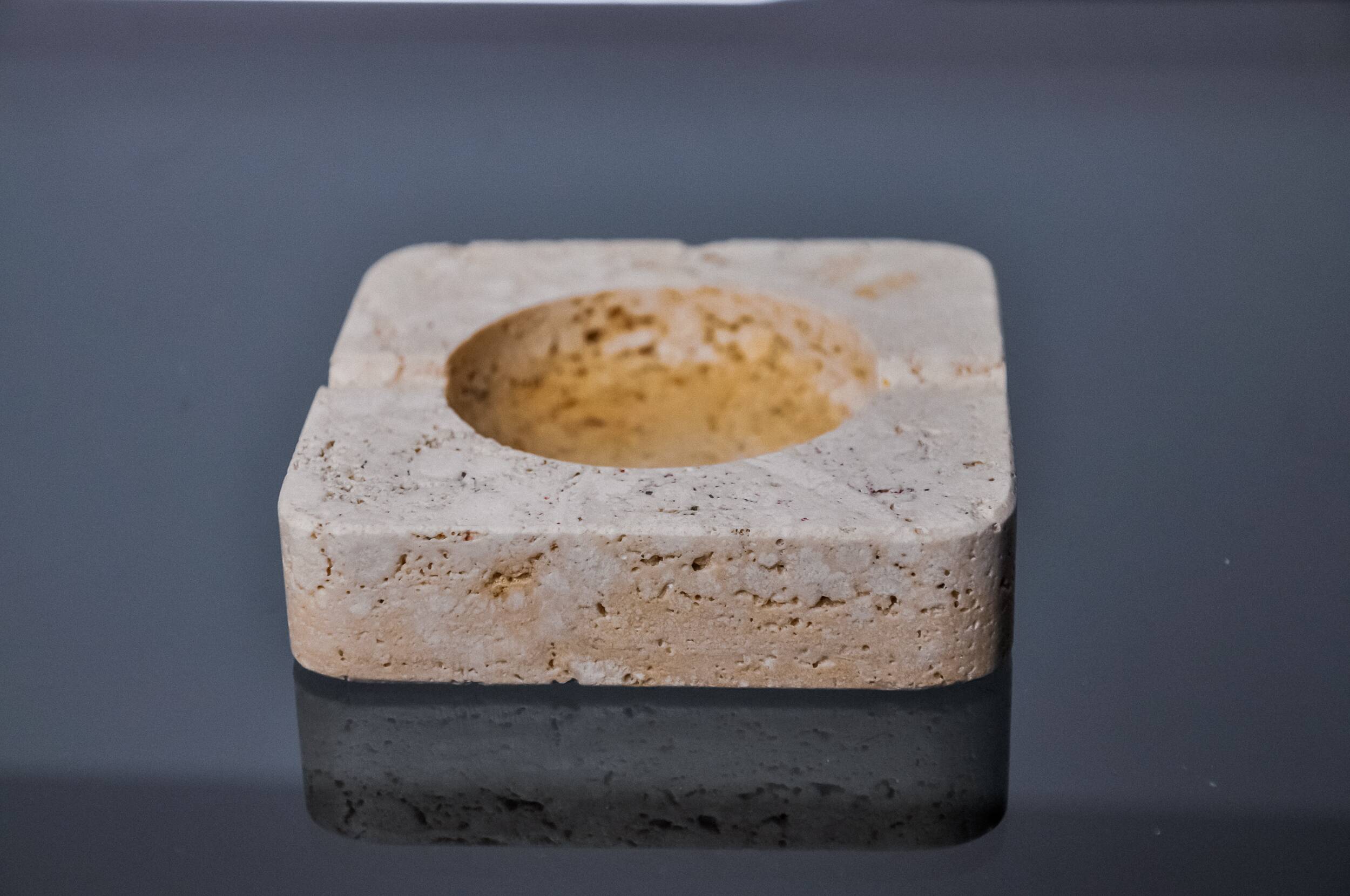 Brutalist ashtray by Fratelli Mannelli, travertine, Italy, 1970