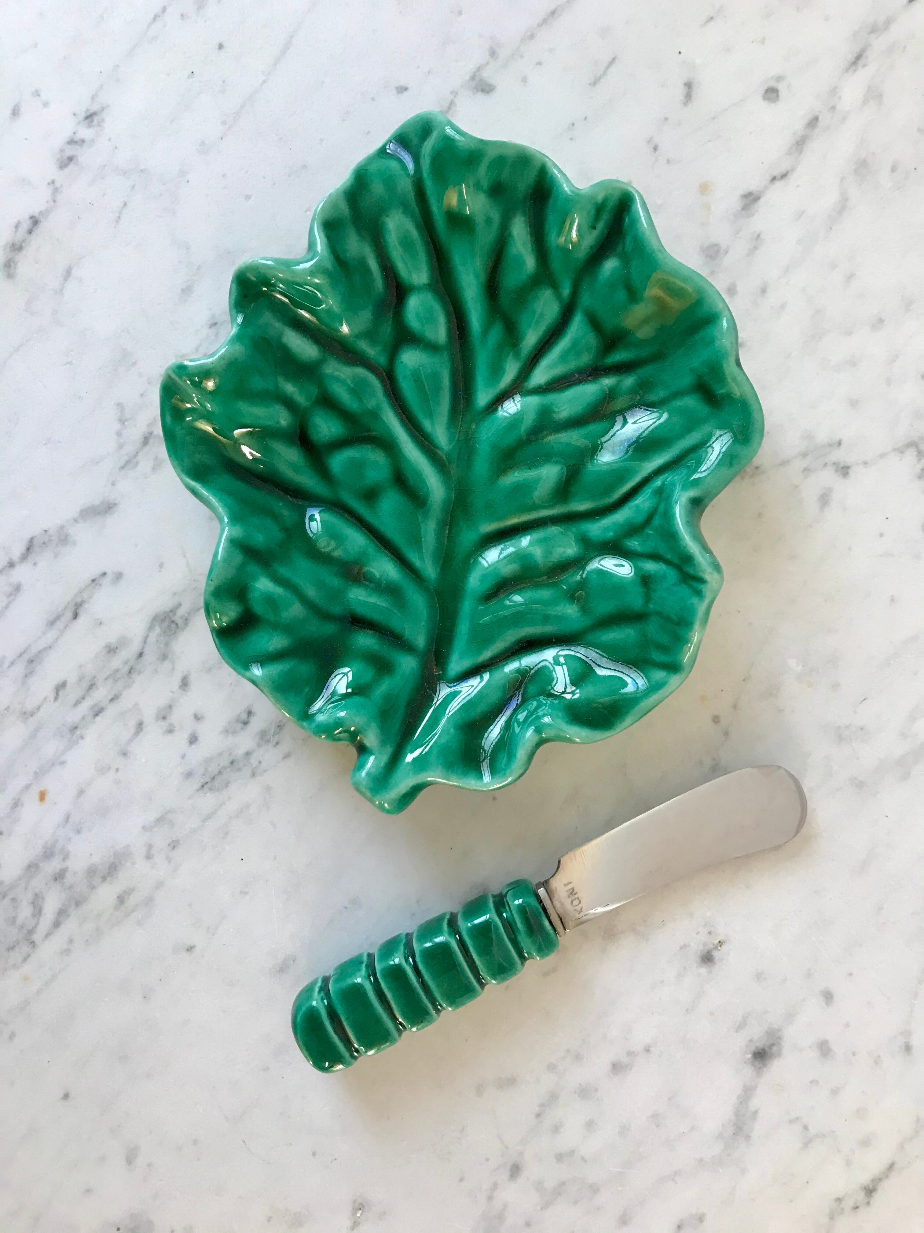 Butter dish sheet in slip with knife Vallauris 50s