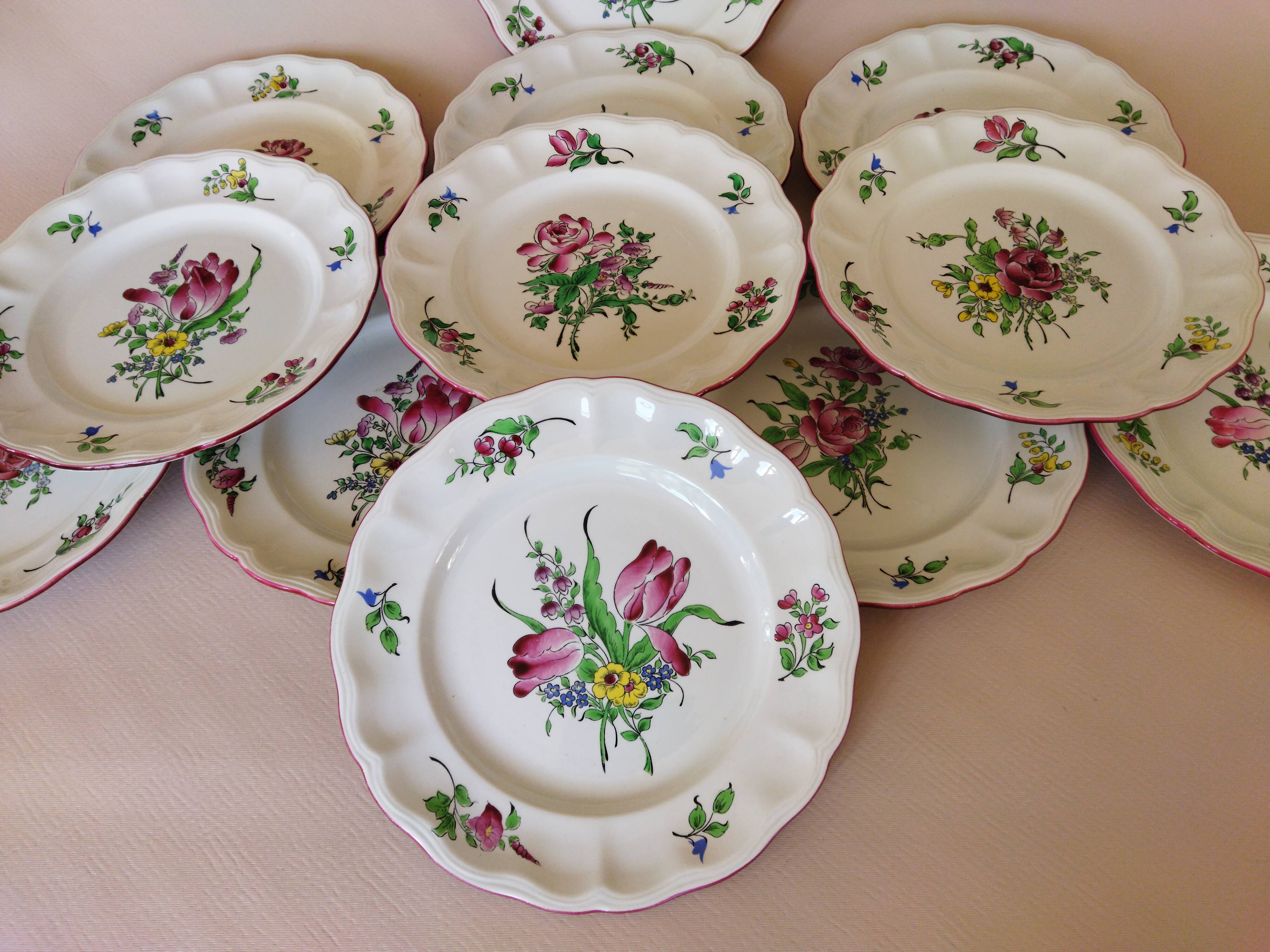 12 "Fine Street Lamp" dinner plates KG Lunéville