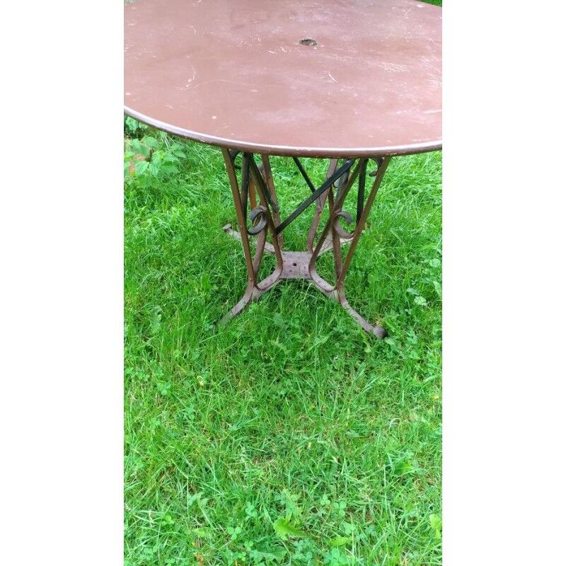 Old garden table metal base "eiffel"