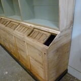 Store furniture