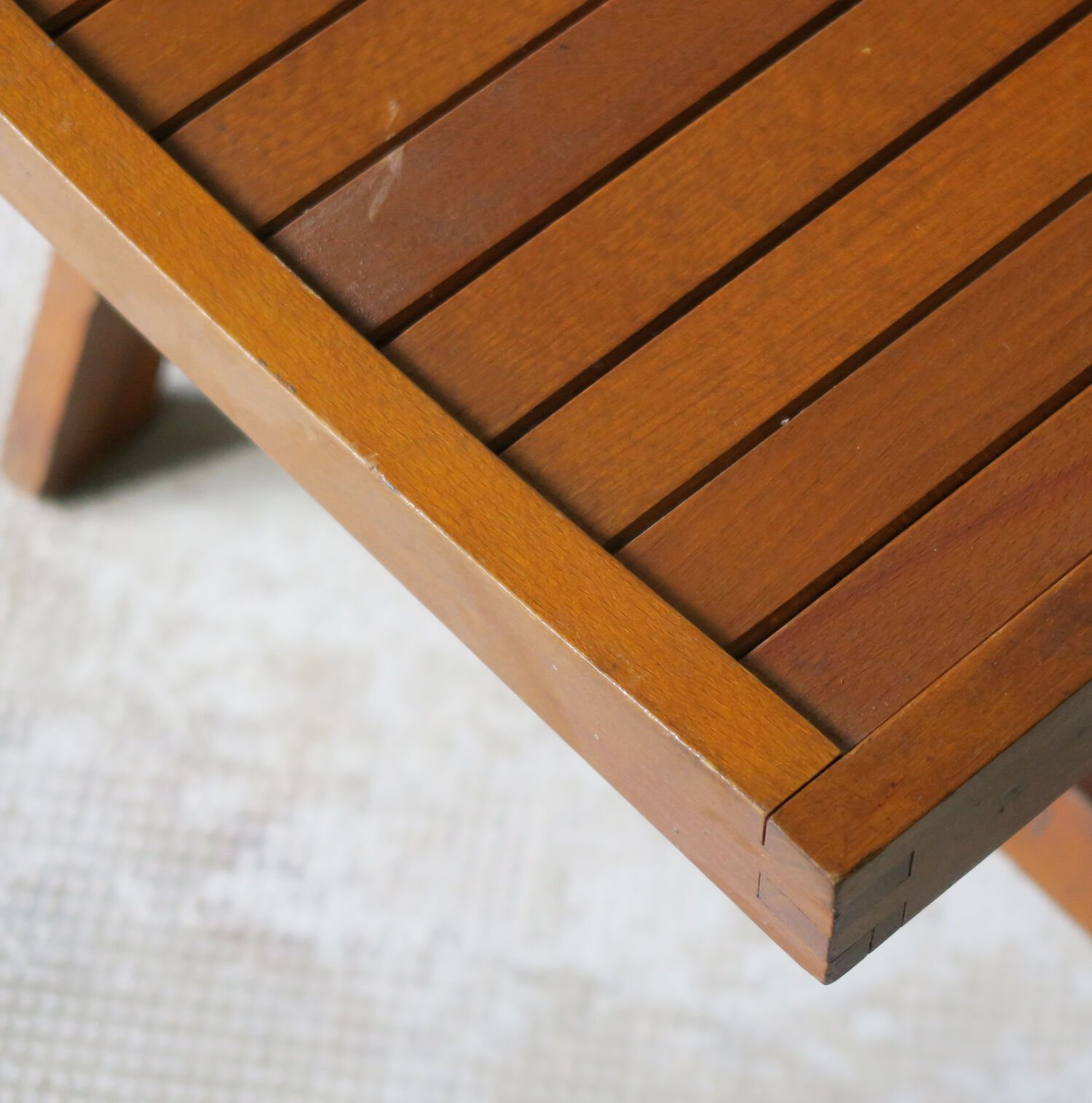 Series of 4 teak chairs