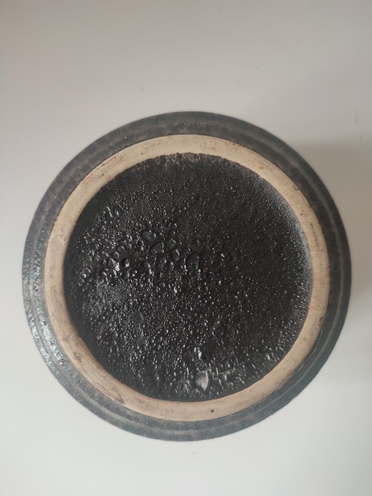 Fat Lava ceramic pot cover