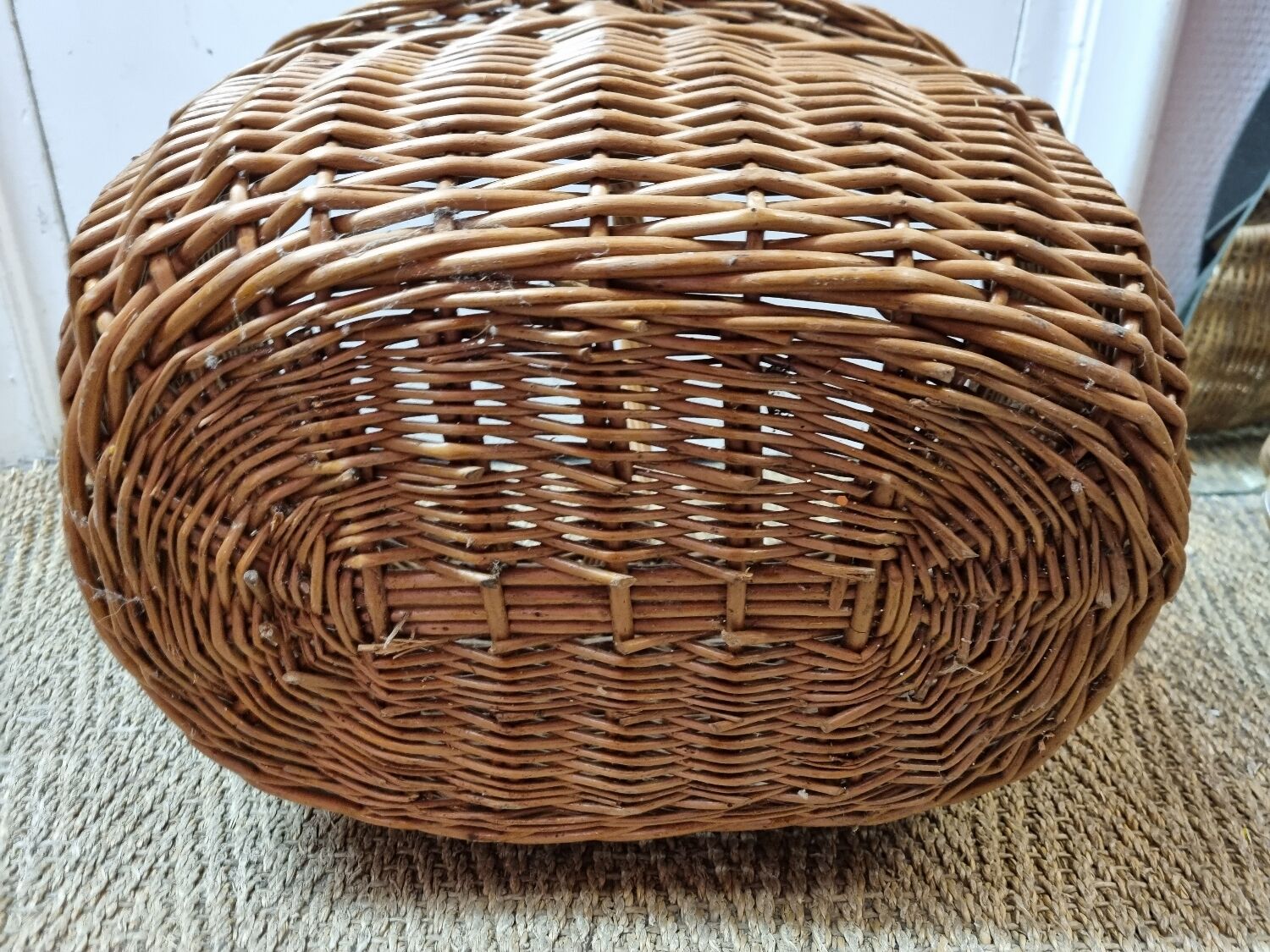 Vintage wicker basket from 1980
