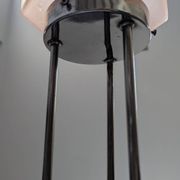 Ancien plafonnier Skyscraper lampe à poser globe verre rose Bahaus Art