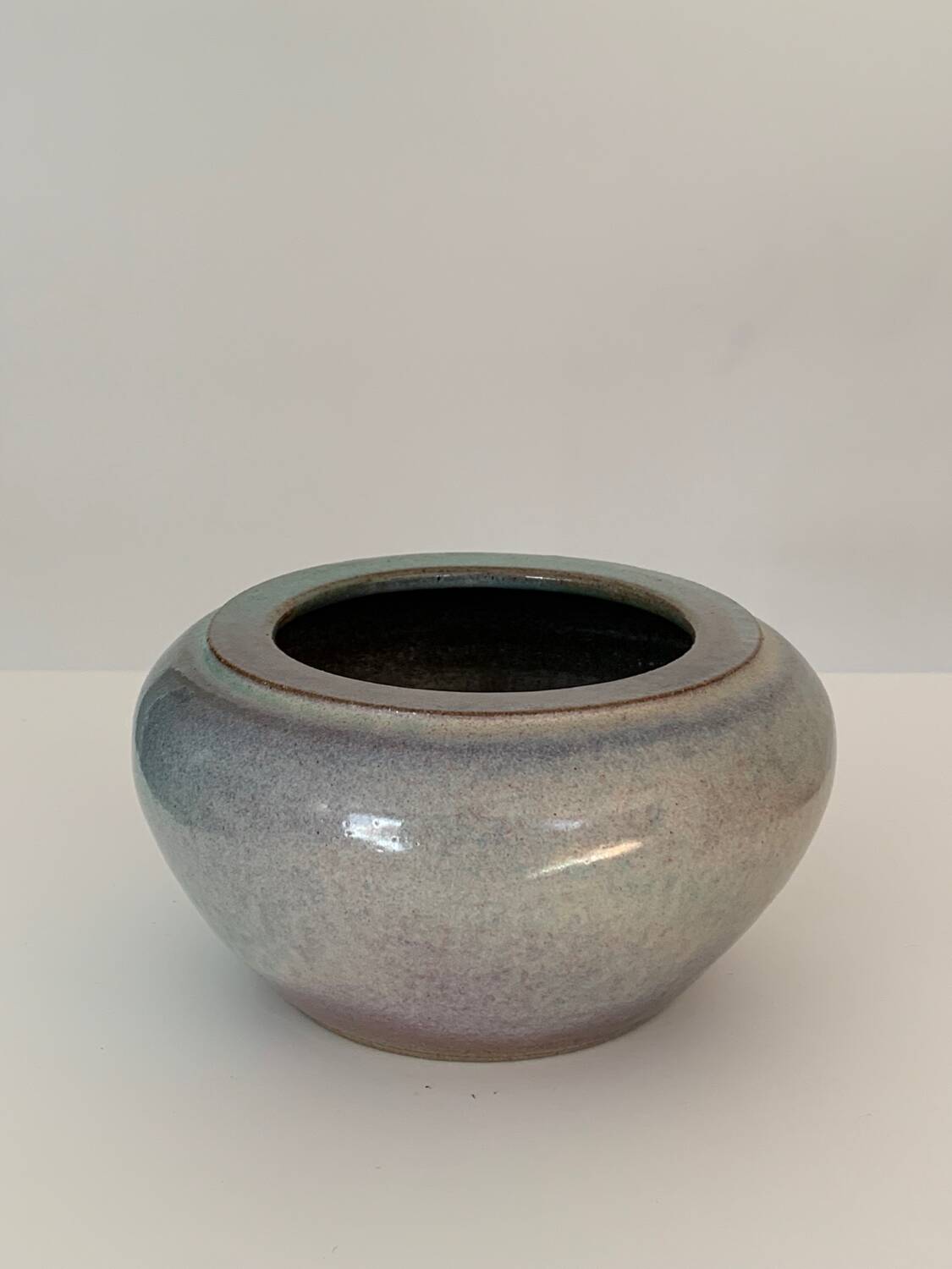 Empty pocket or pot holder in enamelled stoneware