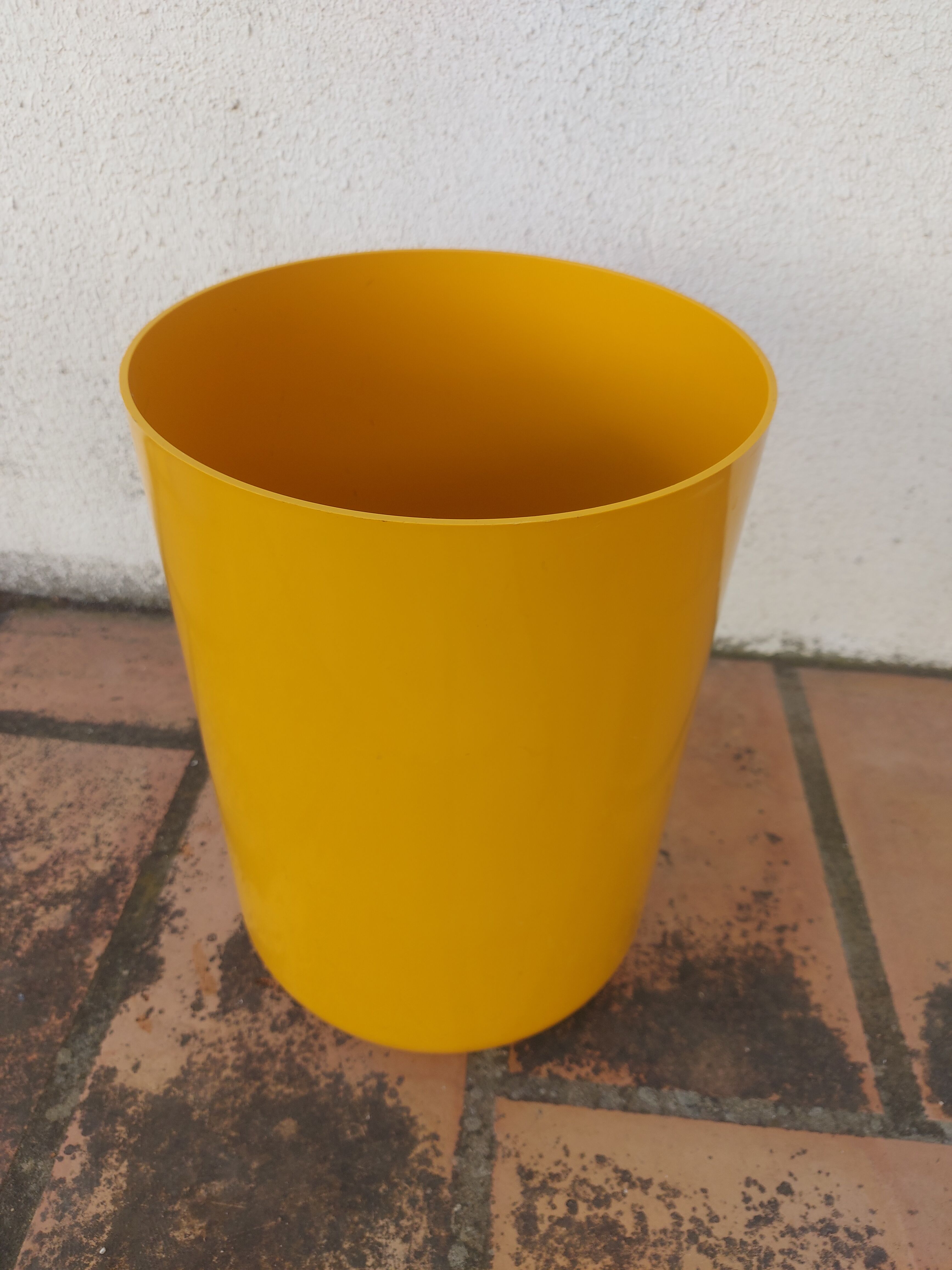 Trash to, vintage paper Manade