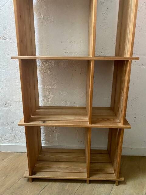 Regain homemade pine bookcase shelf