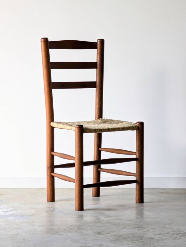 4 chaises vintage brutalistes en bois dlg de C.Perriand, 1960 1970
