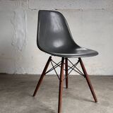 Set of 10 fibreglass & walnut DSW chairs, Charles & Ray Eames, Herman Miller, 60s-70s