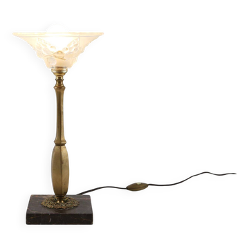 Lampe de table Art Nouveau en laiton et marbre, abat-jour en verre, années 1920