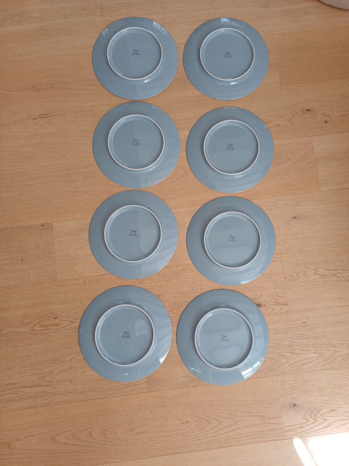 Presentation plates