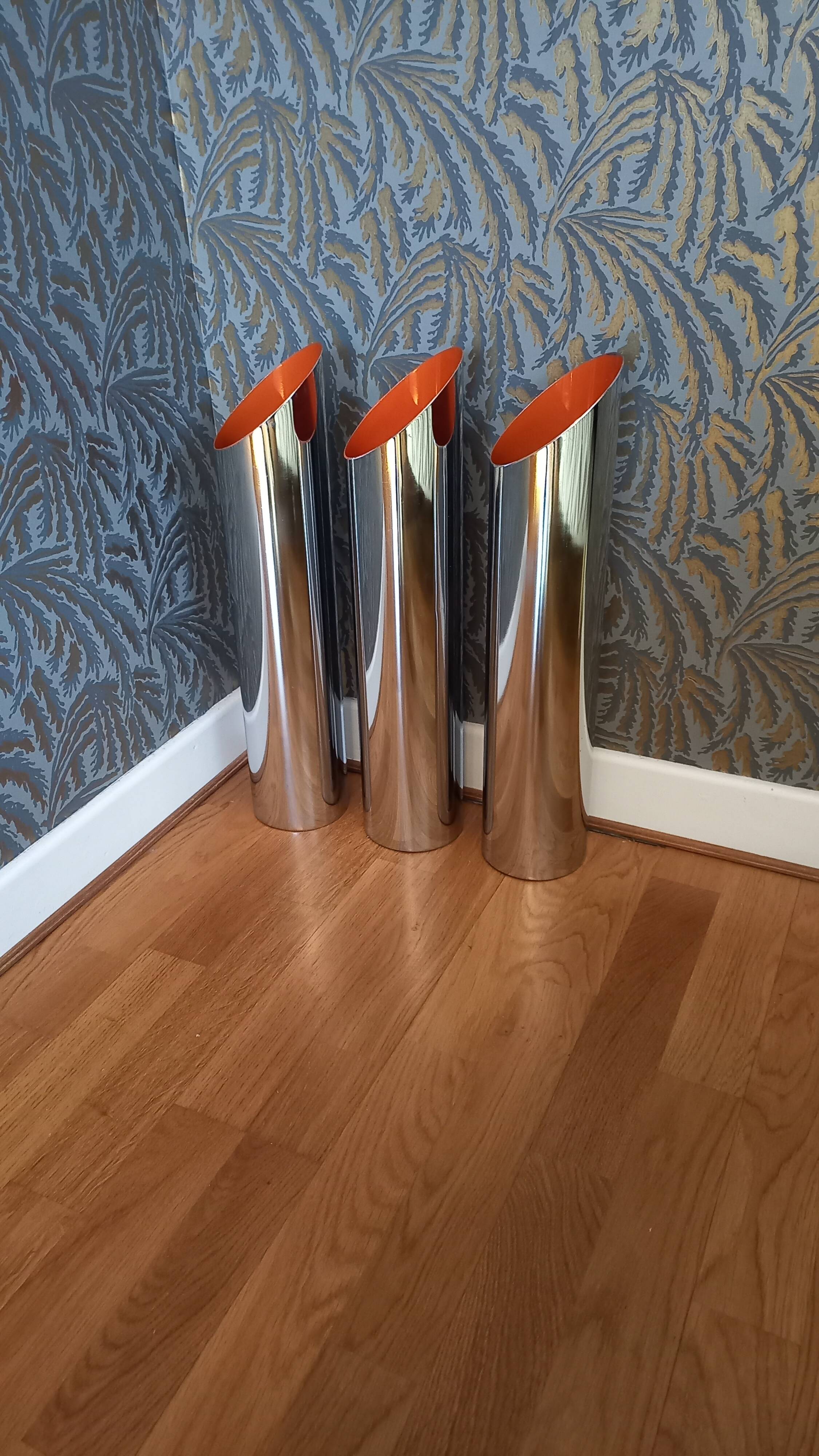 Vintage cylindrical chrome vase from the 1970s.