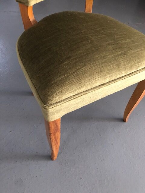 Chaises années 50 en velours vert bronze