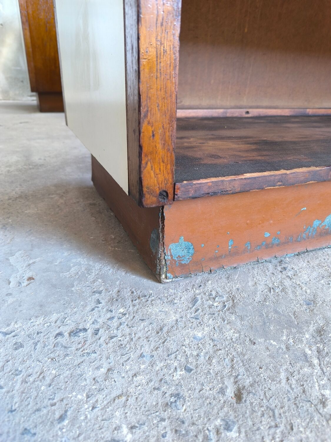 Ensemble de 2 comptoirs de magasin 1950