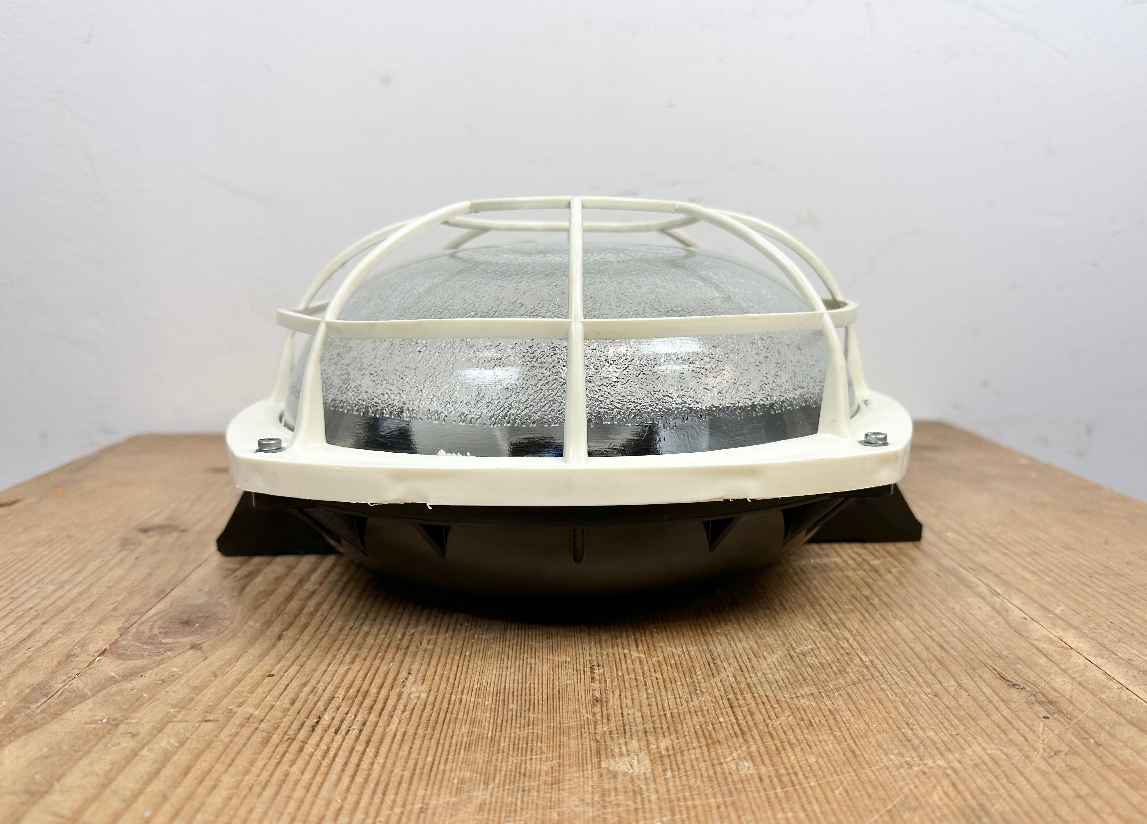 Industrial bakelite wall or ceiling light from Elektrosvit, 1980s