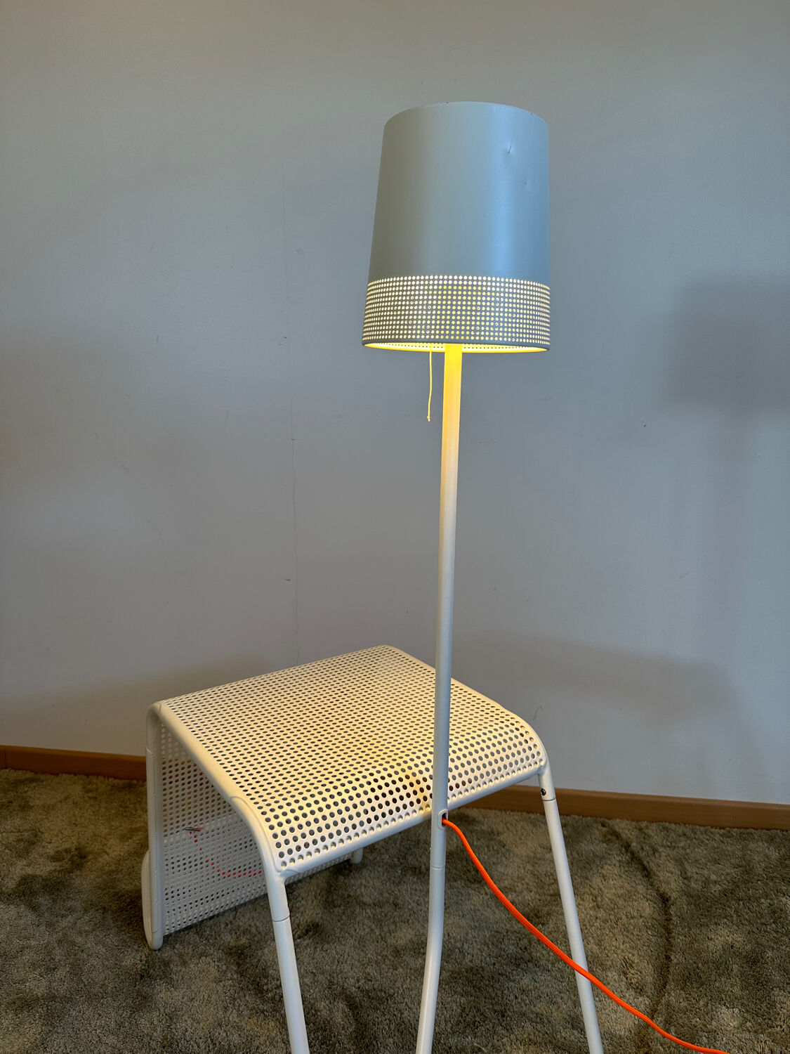 Multifunctional bedside table