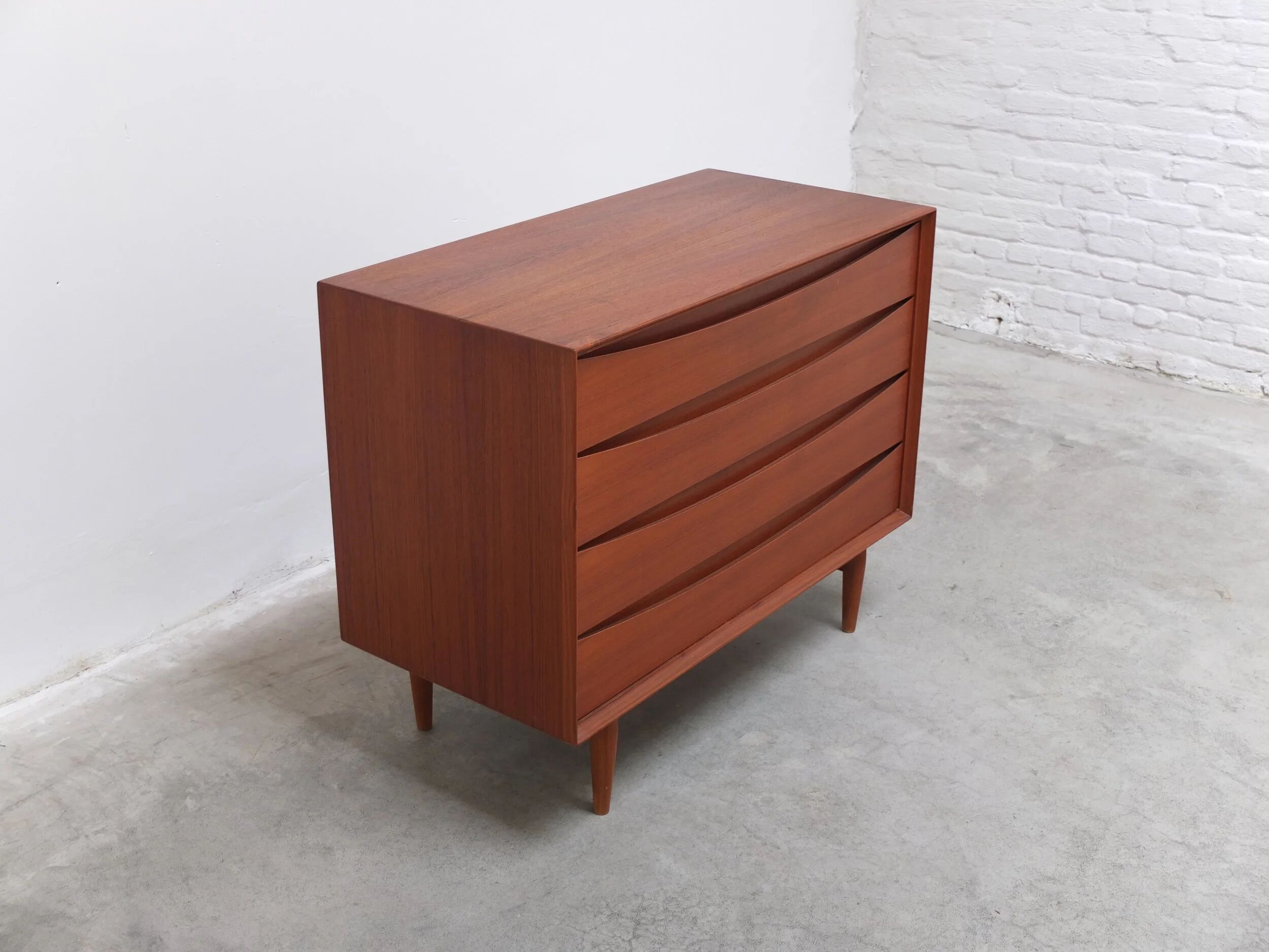 Freestanding chest of drawers in teak by Arne Vodder for Sibast, 1960s