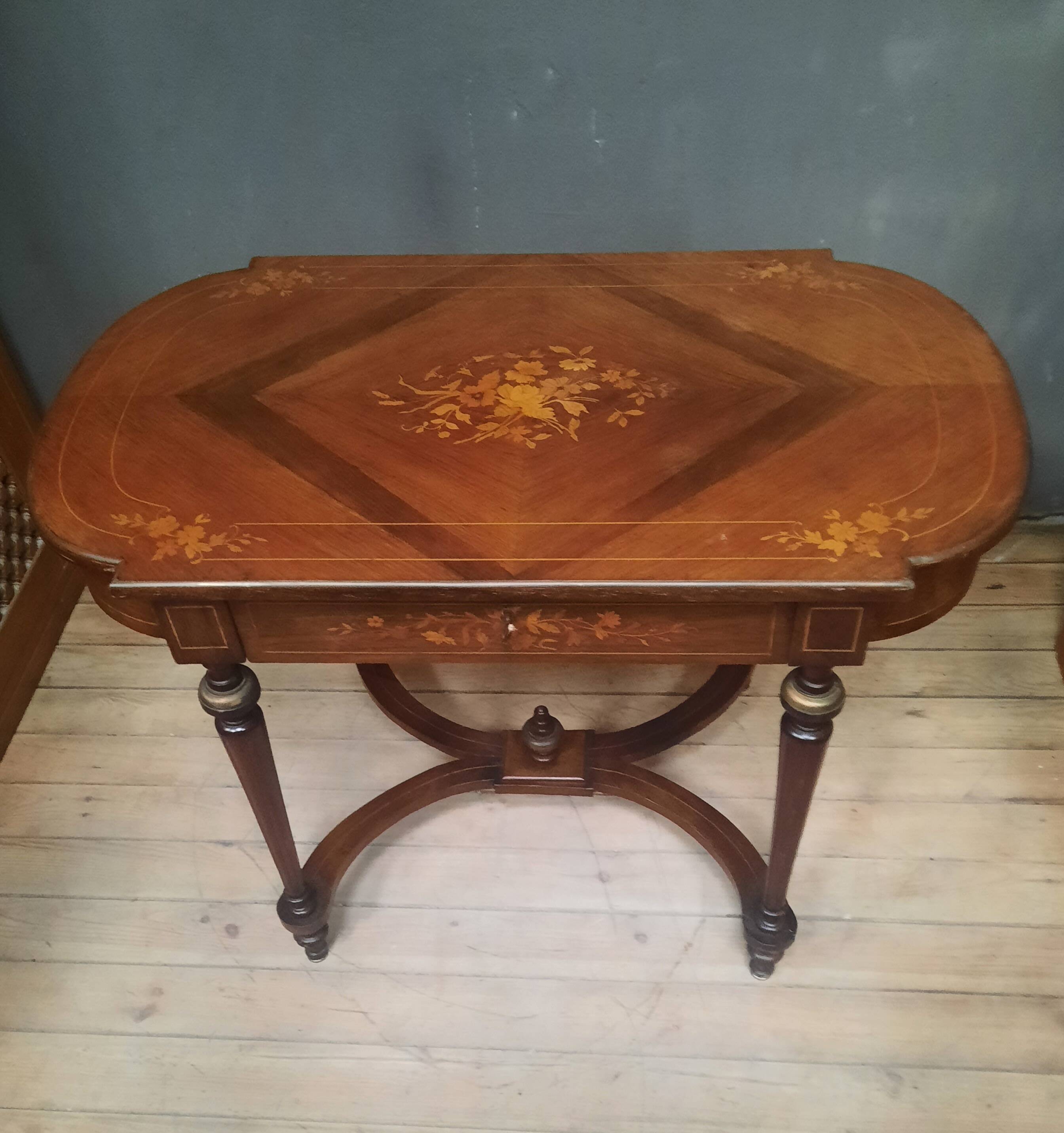 Napoleon III marquetry coffee table