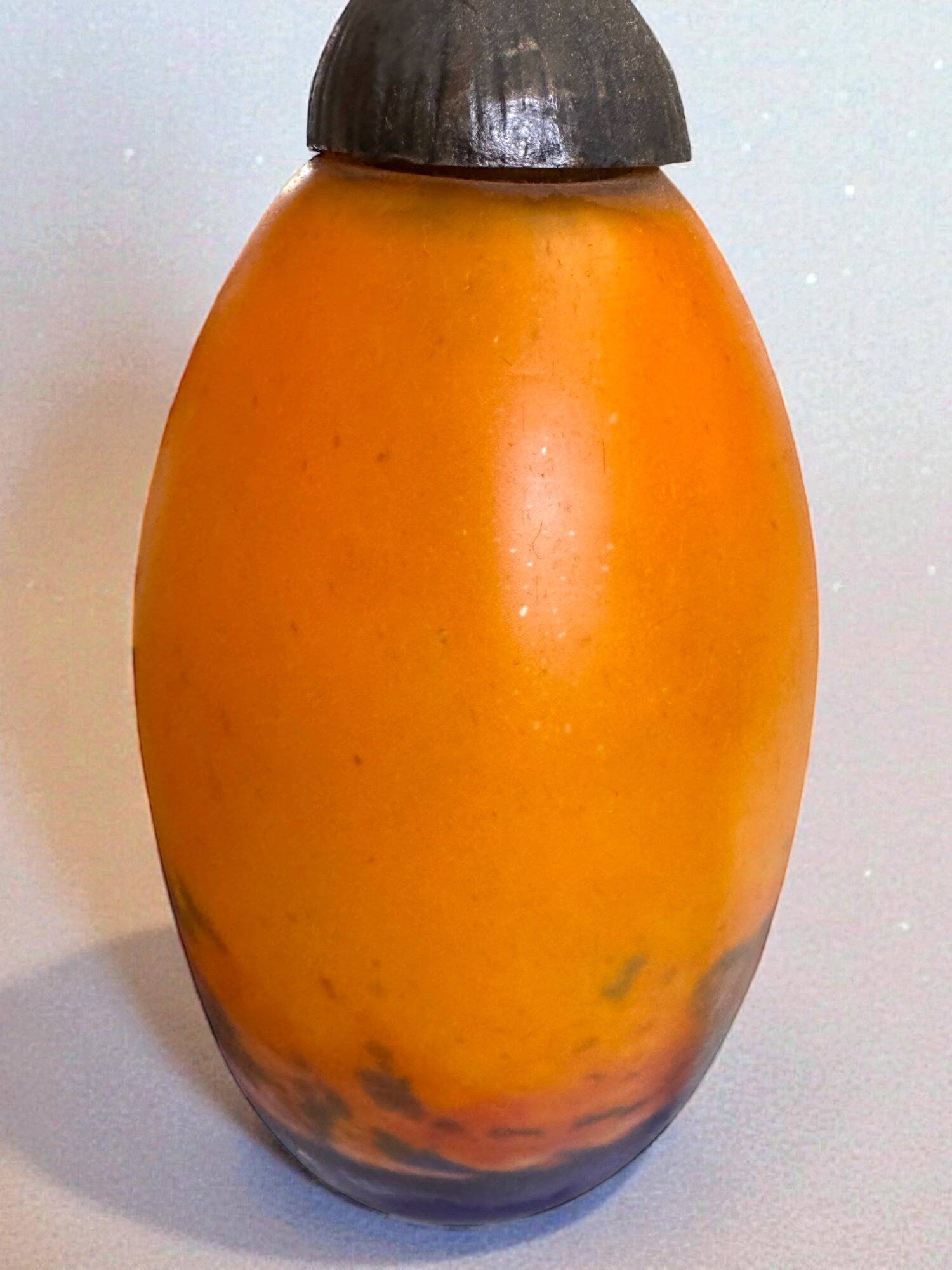 Art Deco lamp by Muller Frères Lunéville, signed glass, 1920.