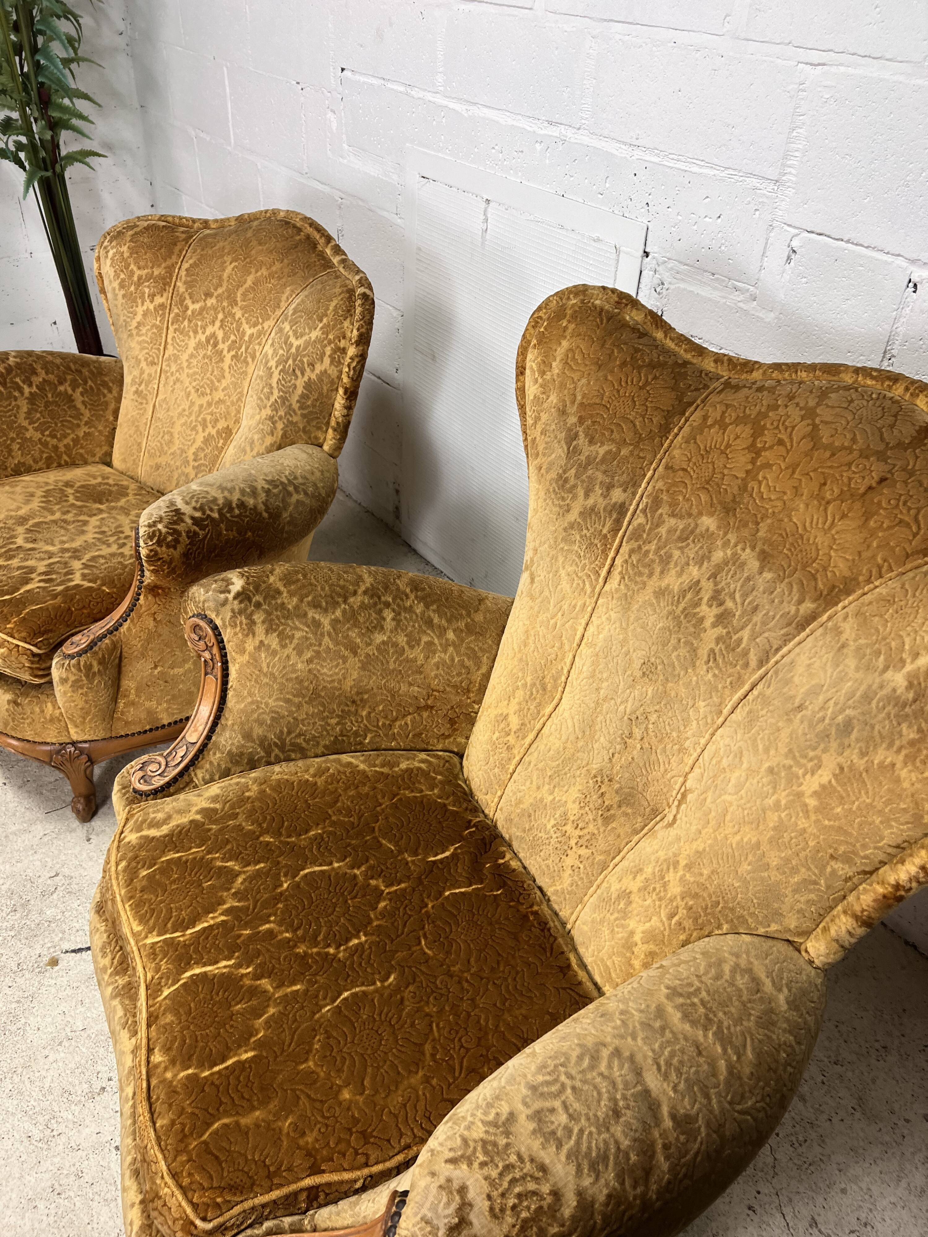 Paire de fauteuils baroque