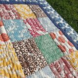 Retro colorful fleece bedspread