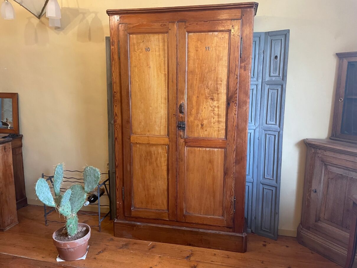 Wardrobe, kitchen cupboard, dresser, shelf.