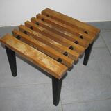 Tabouret à lattes