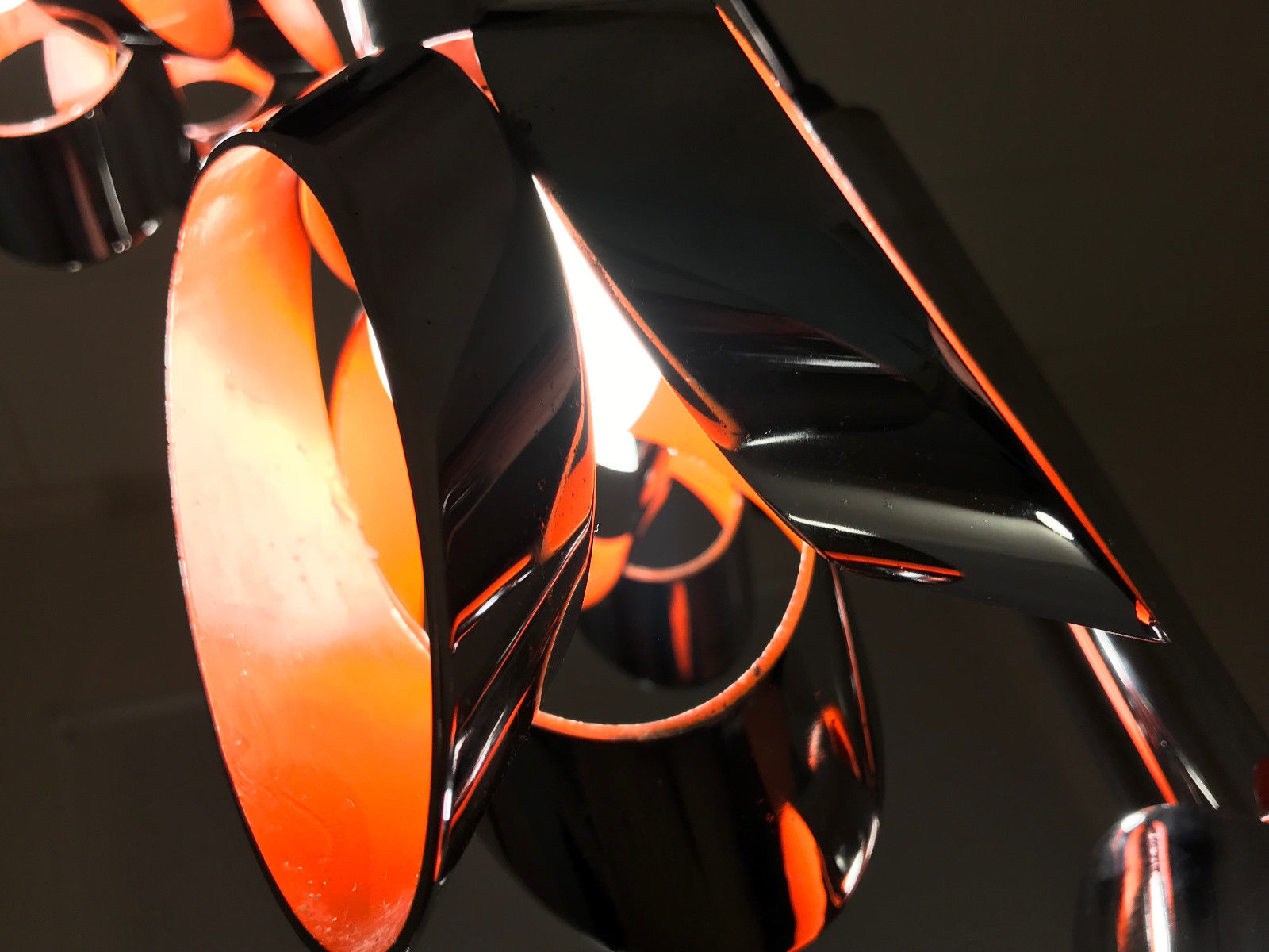 Suspension cascade de tulipe Raak vintage orange et chrome
