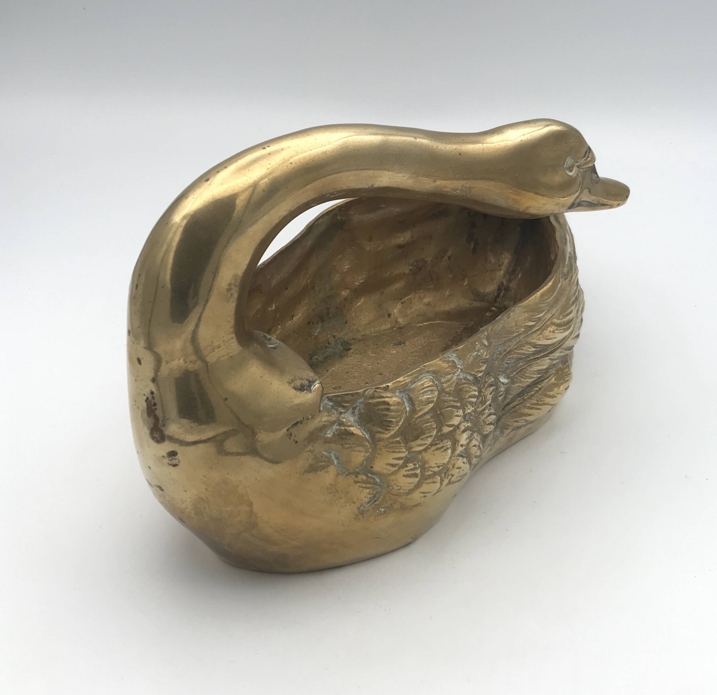Vintage swan pocket emptier cachepot in gilded brass