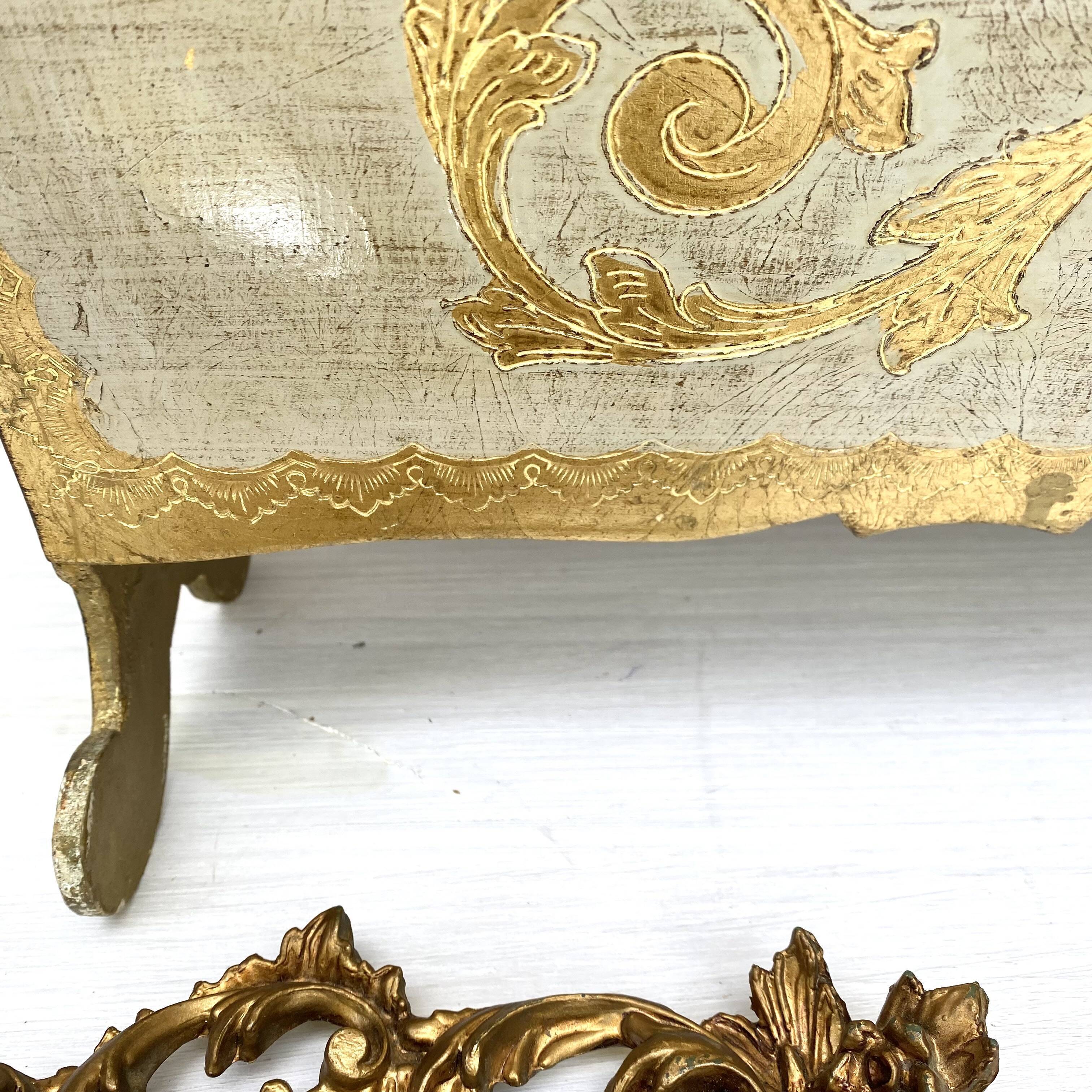 Porte revue vintage florentin blanc et or