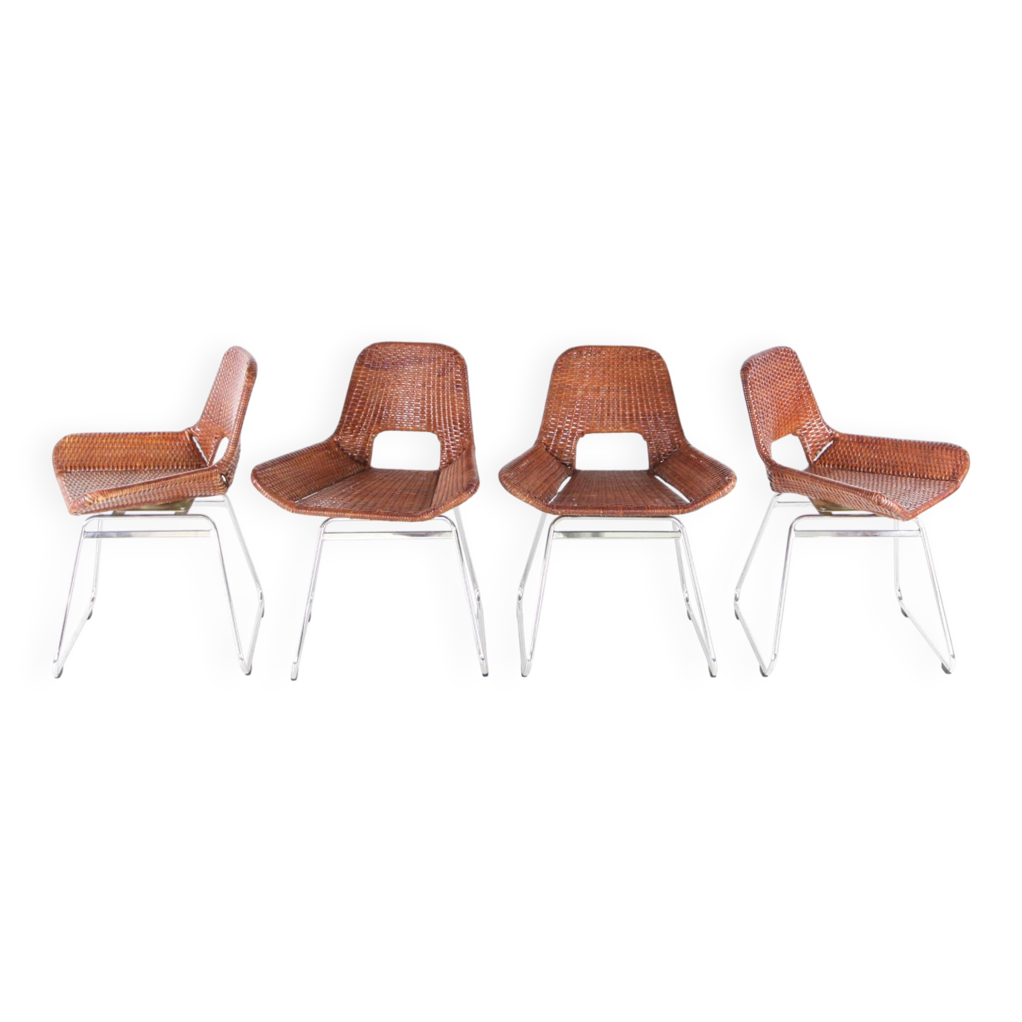 Suite de 4 chaises en rotin et chrome