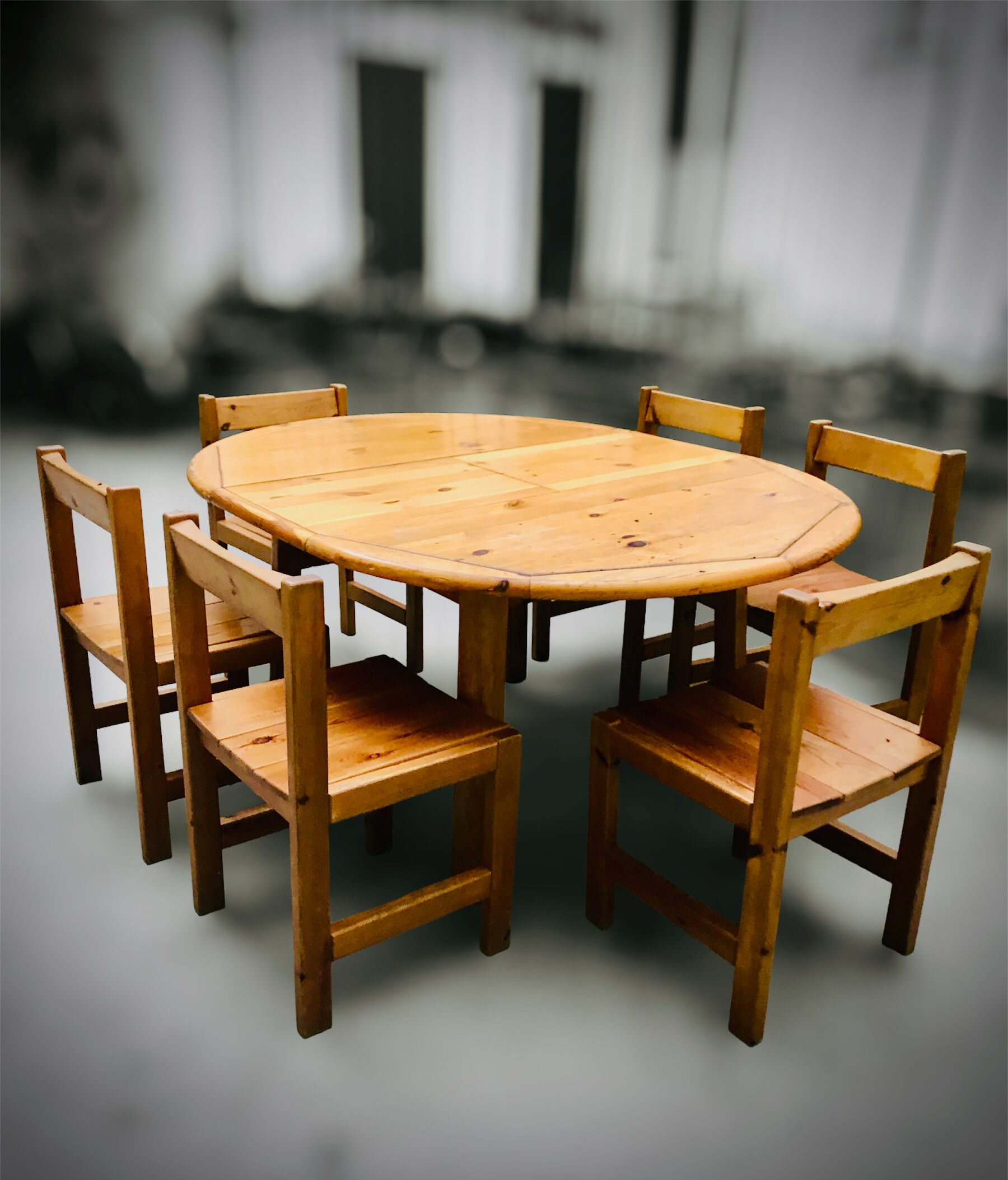 Ensemble table et chaises pin vintage