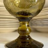 Verre à pied en verre soufflé vert