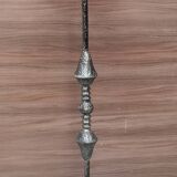 Hammered and patinated steel floor lamp, art deco style, 160cmx30 opaque pink glass and molded glass