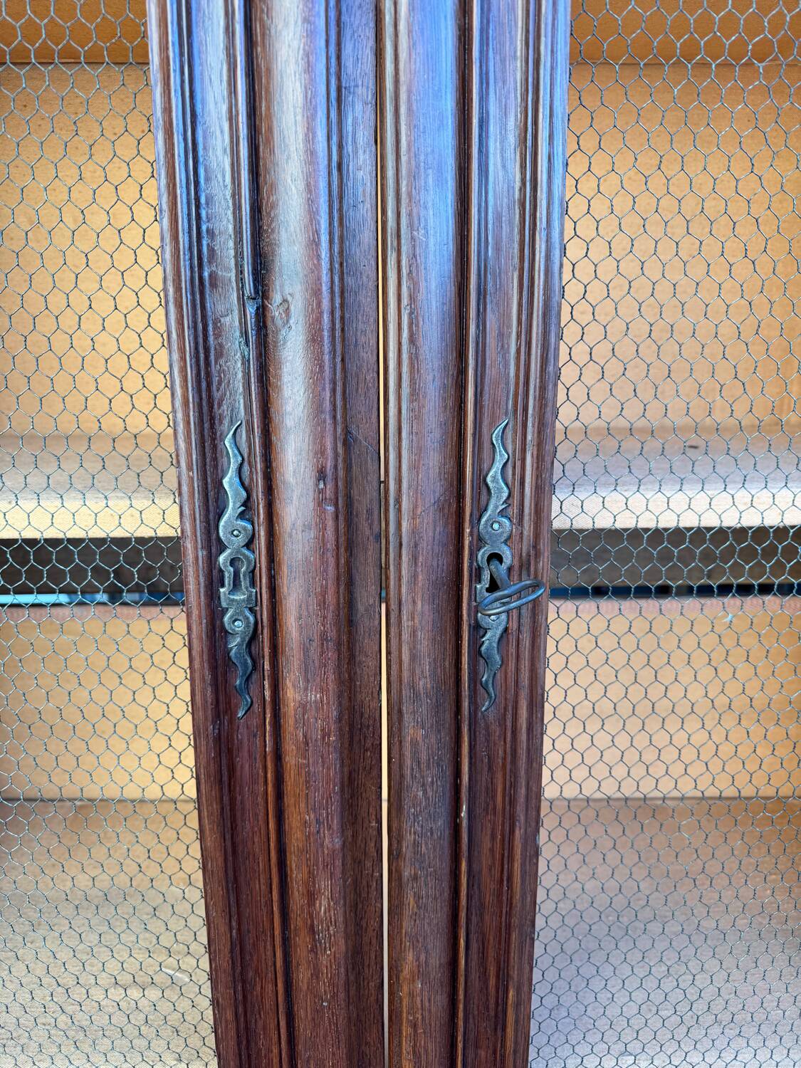 Wrought-iron library from the Louis XIII - Louis XIV period, oak, 17th century.