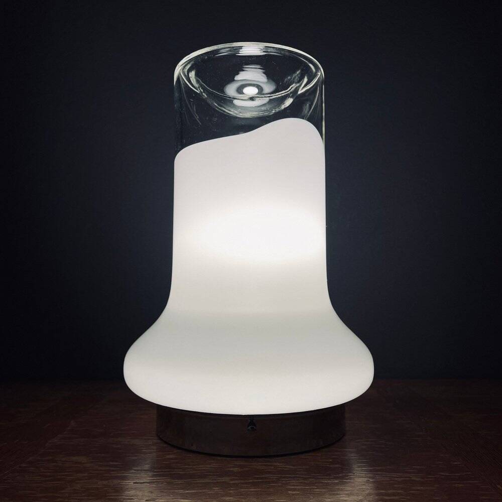 Vintage table lamp in white glass, Italy, 1970s
