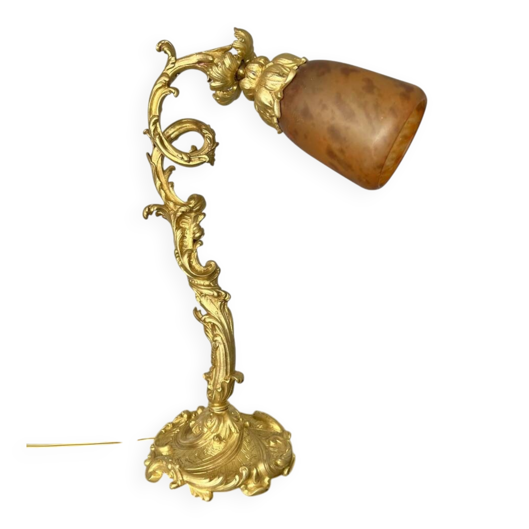 Daum Art Nouveau lamp