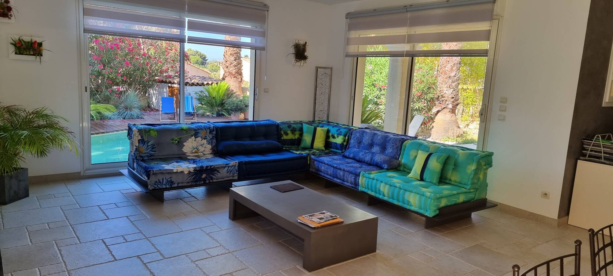 Mah Jong sofa by Roche Bobois designed by Kenzo.