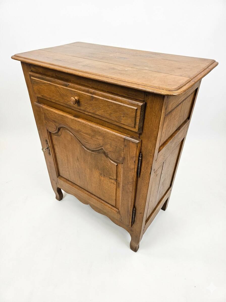 Antique oak confiturer
