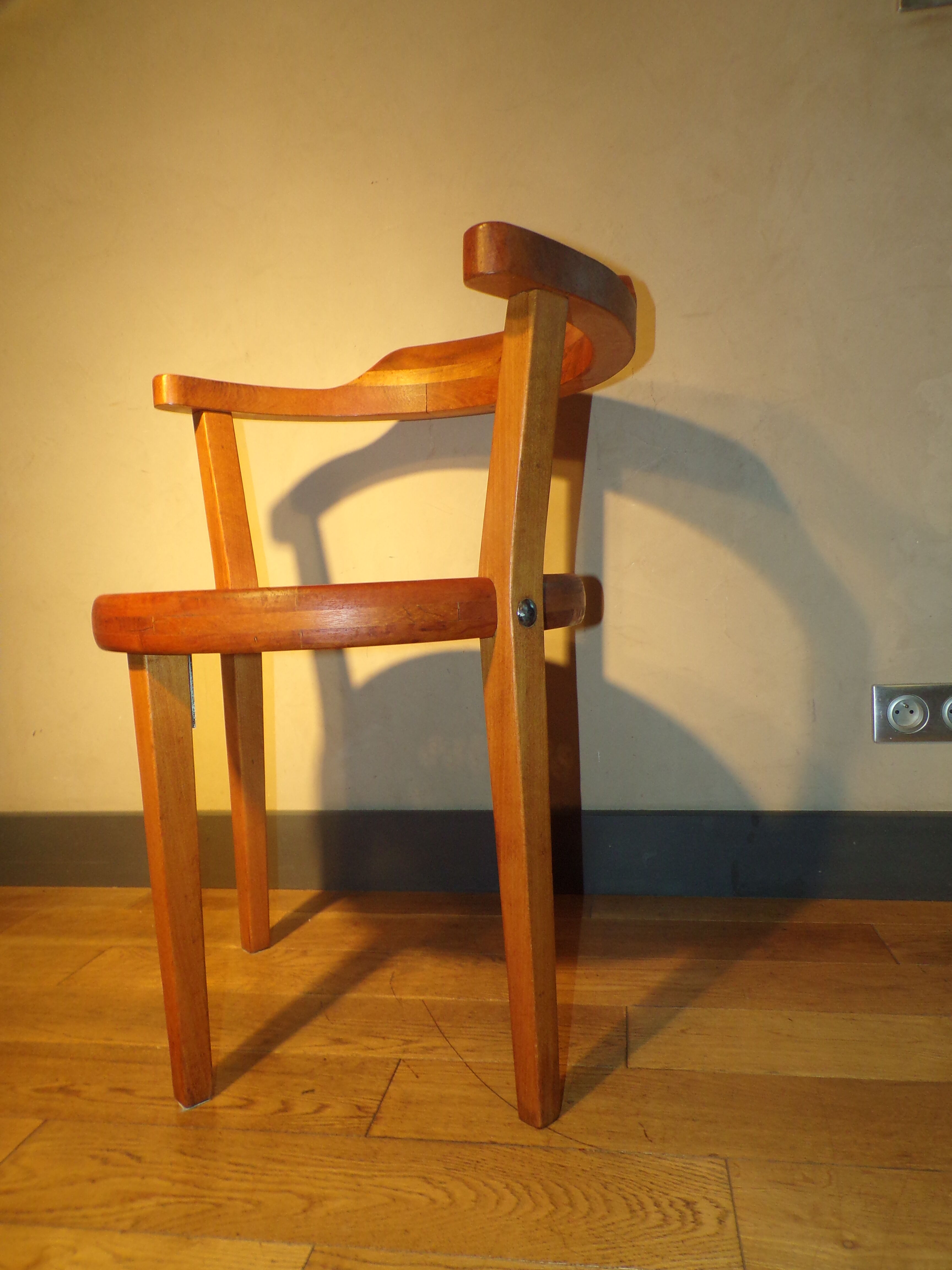 Deco wooden armchair