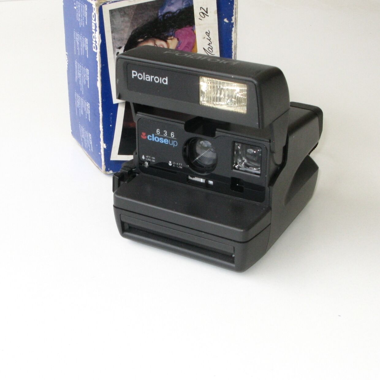 Polaroid 636 Close up instant camera