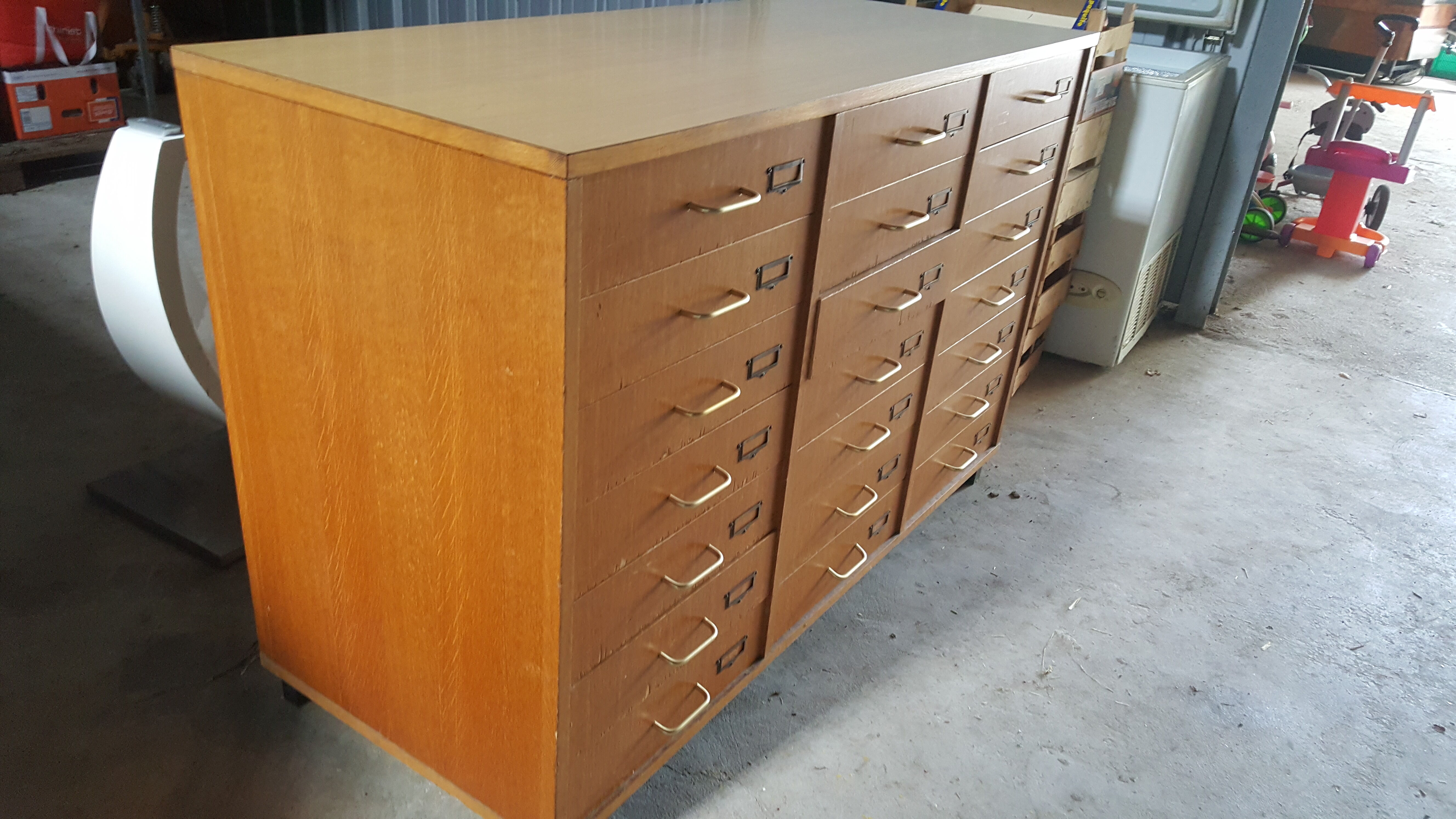 Meuble a tiroirs vintage ecole