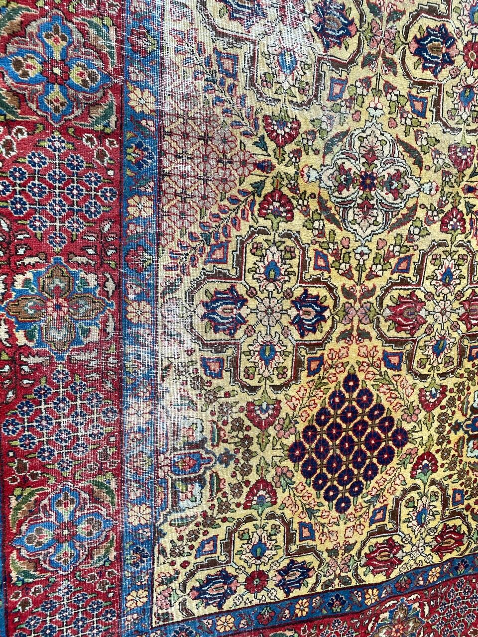 Large ancient Persian carpet Tabriz 240x320 cm