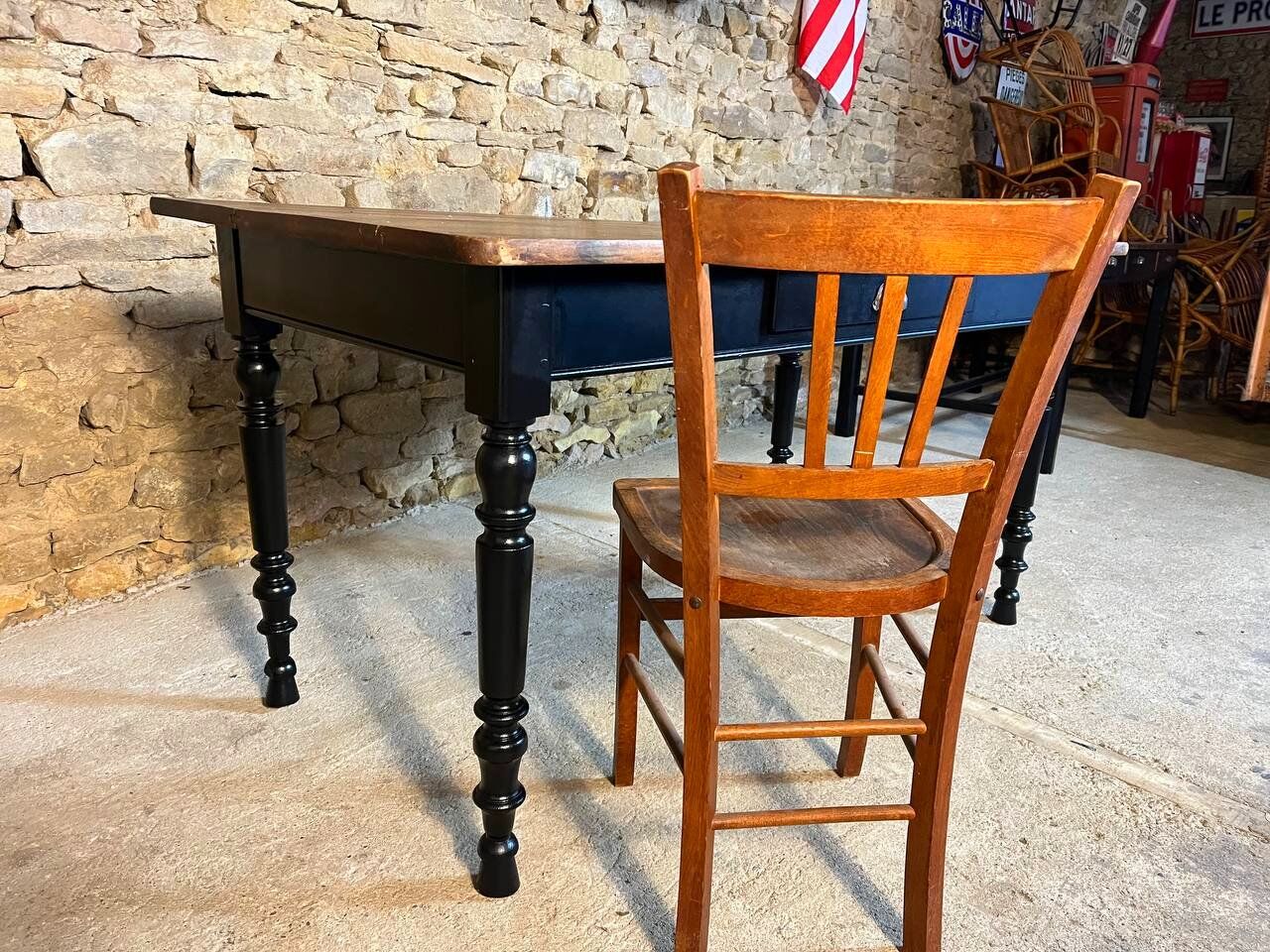 Table legs turned black