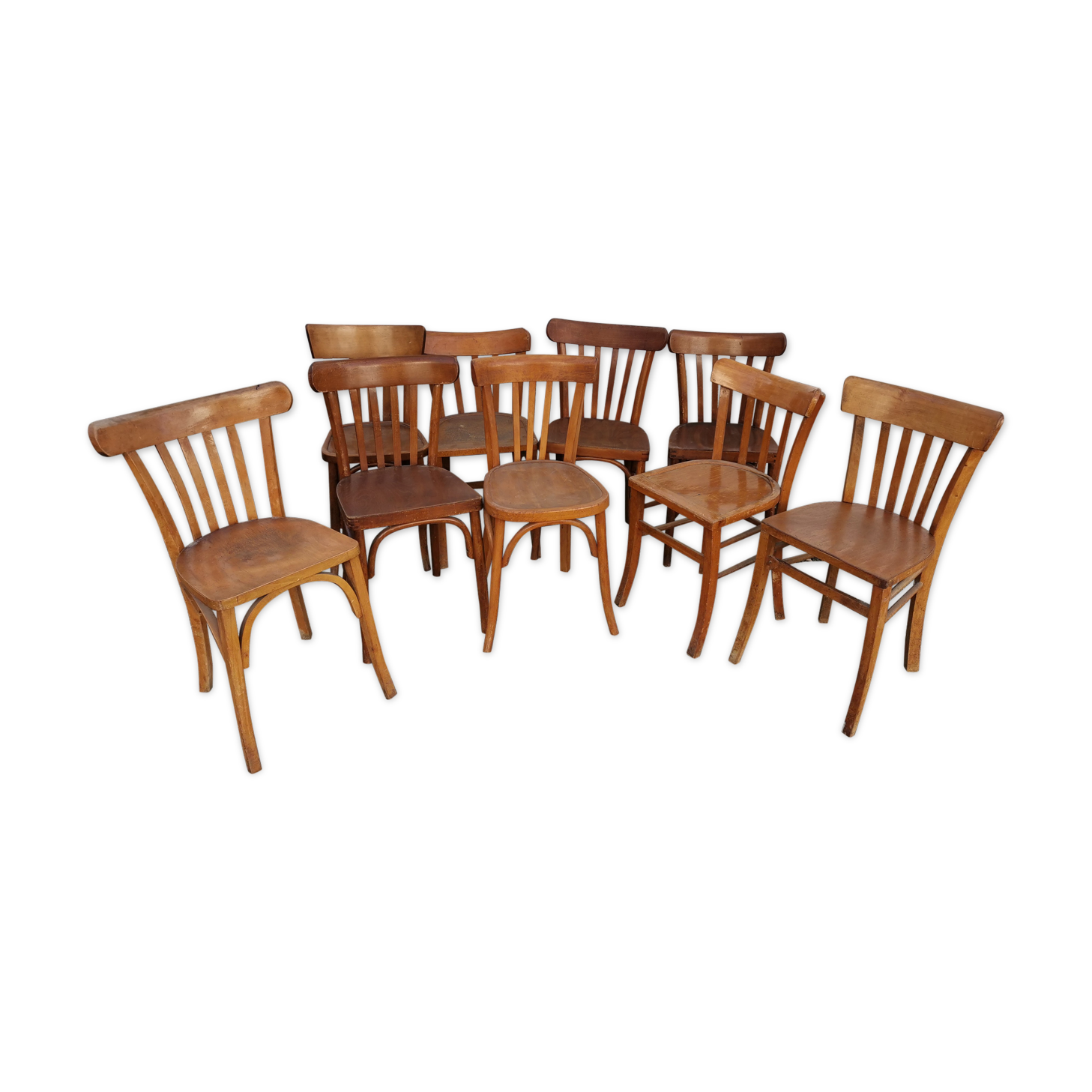 Lot de neuf chaises disparates