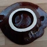 Zoomorphic fish-shaped slipcase in slipware, Vallauris