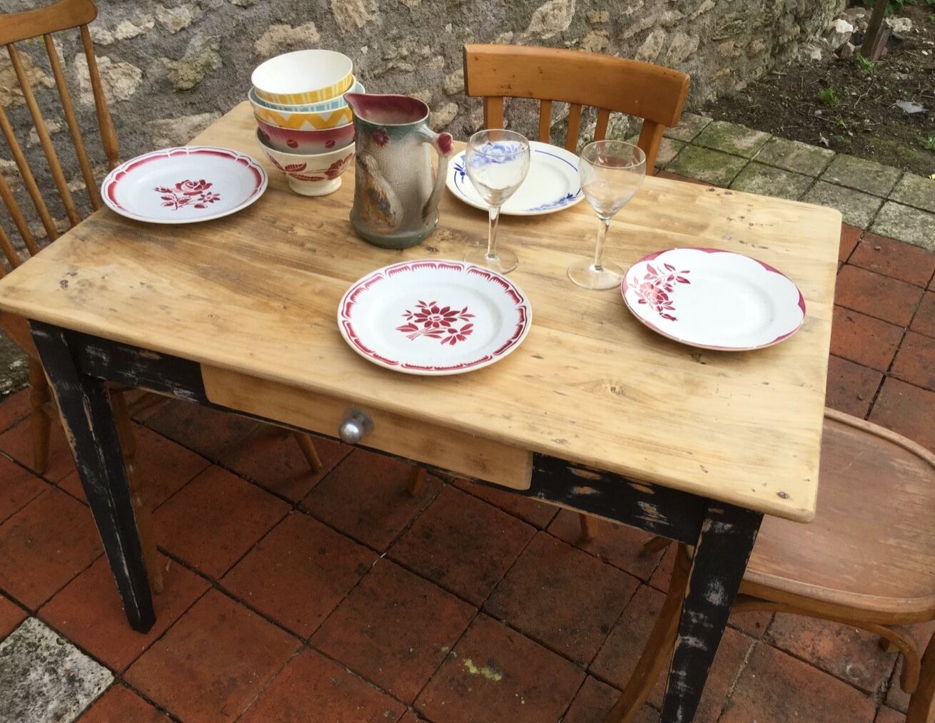 Black patinee farm table