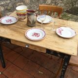 Black patinee farm table