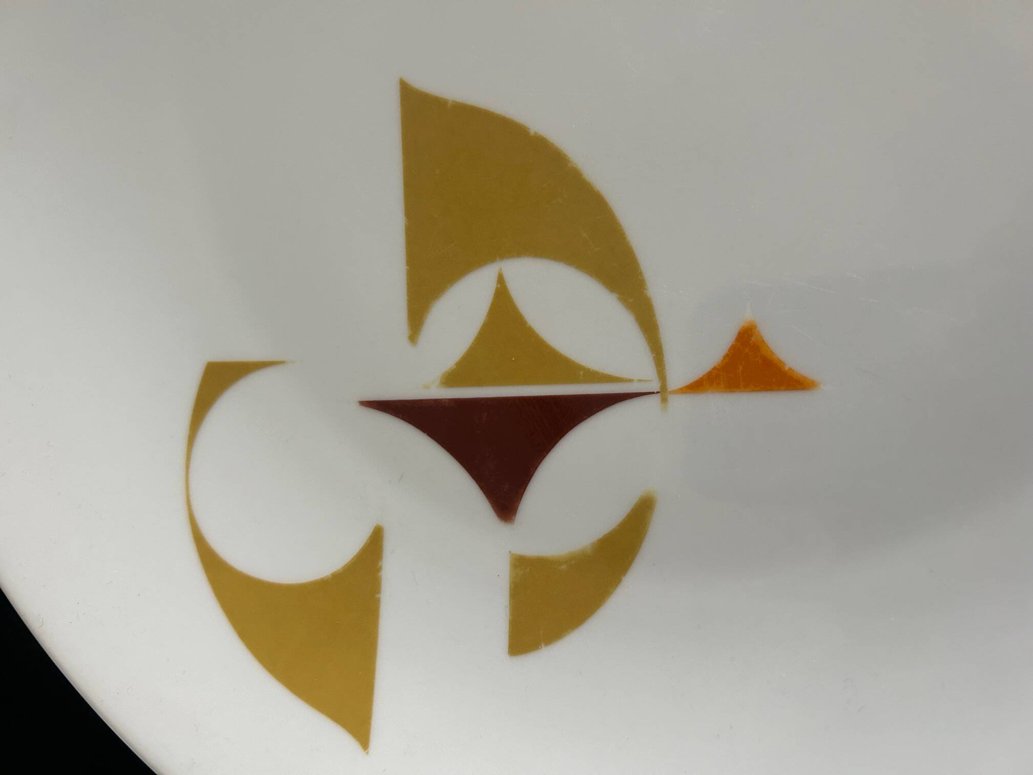 porcelain dishes 1970